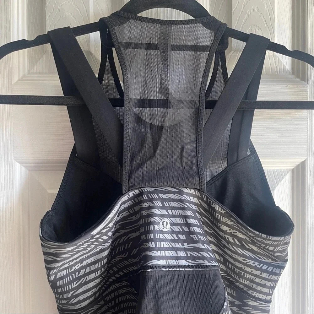 LULULEMON Running In The City Tank High Neck Stripe Play Slate Black Women's 6 - Picture 7 of 14